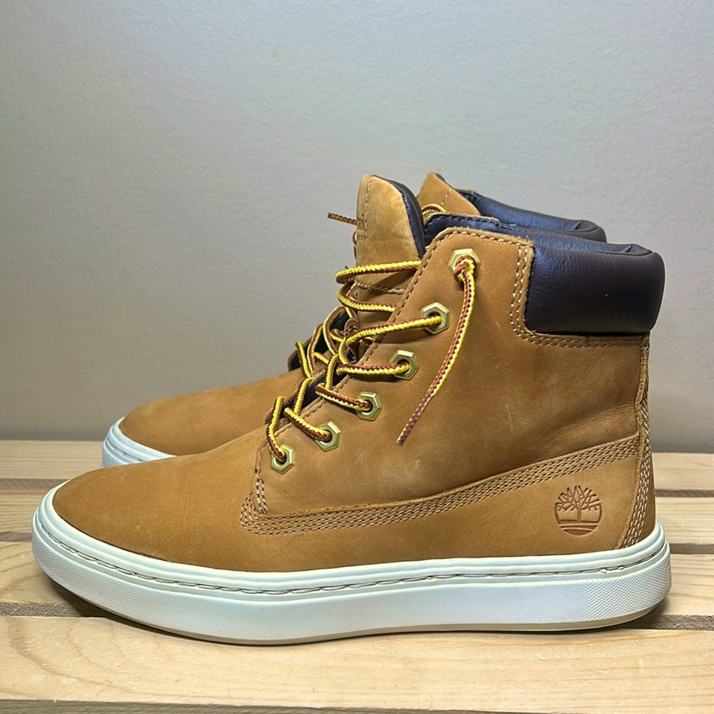 Timberland Women's Skyla Bay 6-Inch Boot